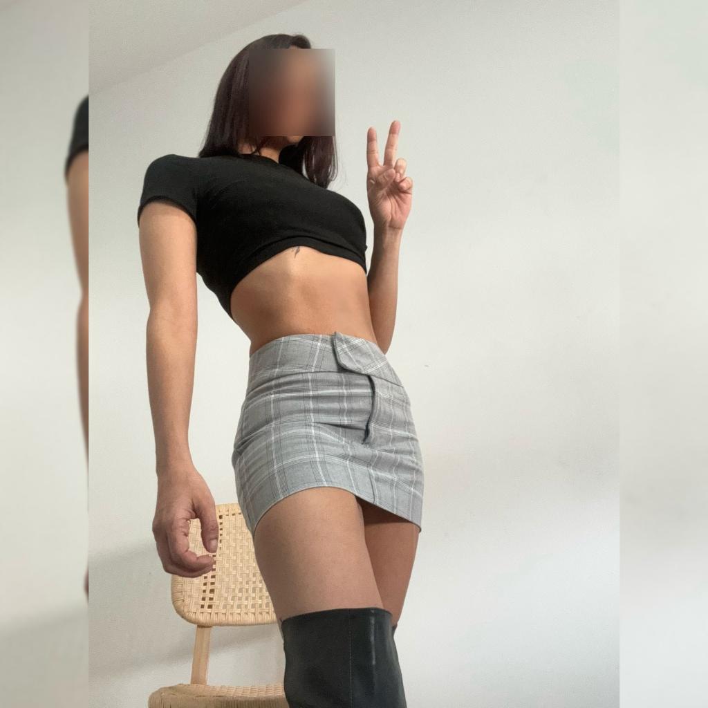 624928153: Chica busca chico en Granada