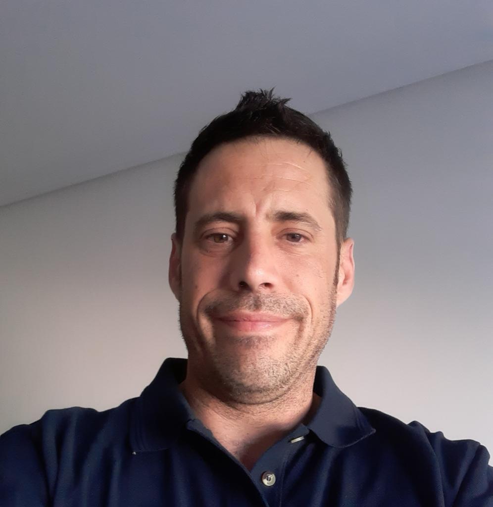 Chico busca chica en León: 