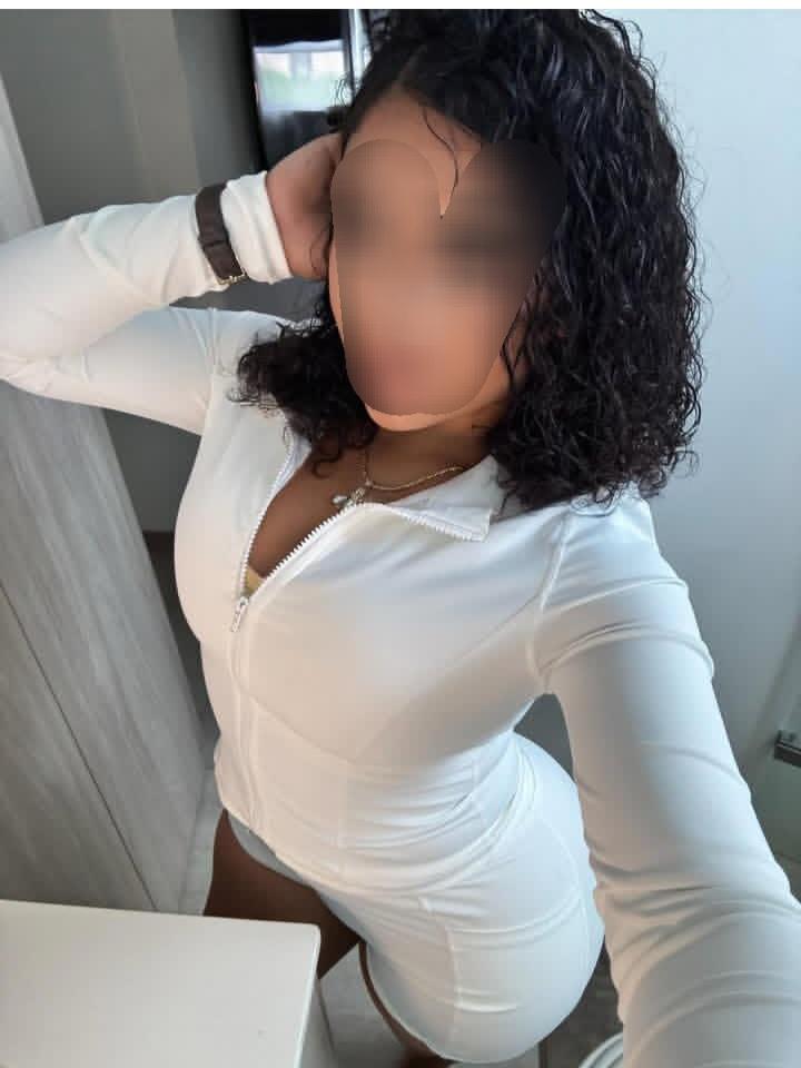 742082911: Chica busca chico en Murcia