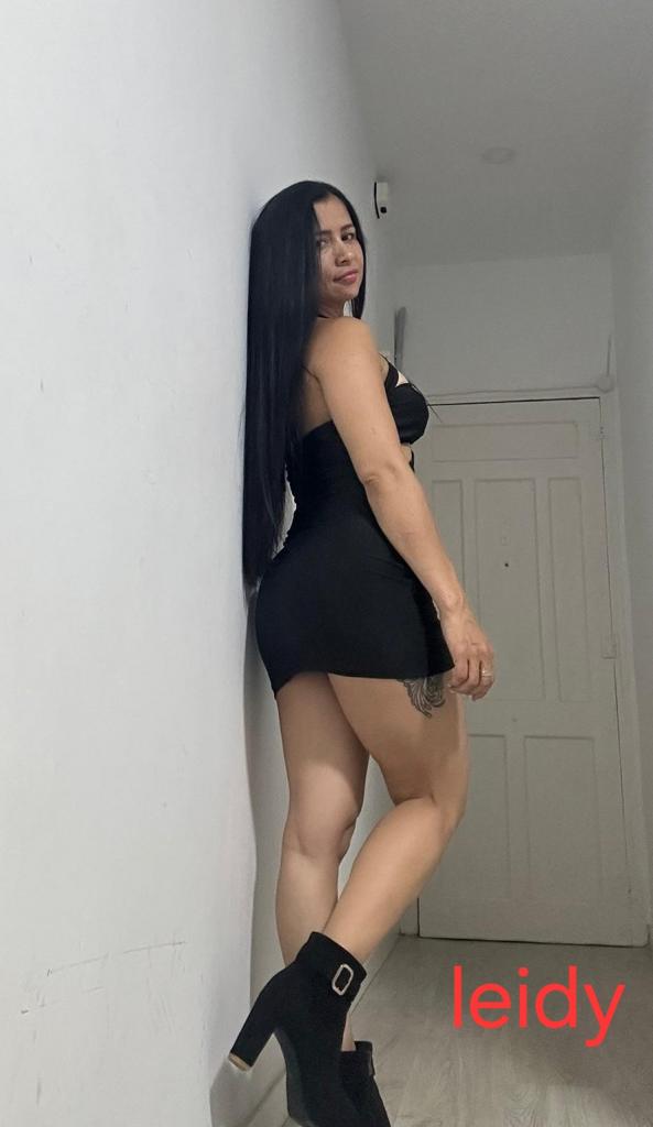 607026483: Chica busca chico en Ceuta