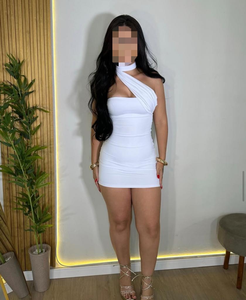 614101275: Chica busca chico en Navarra