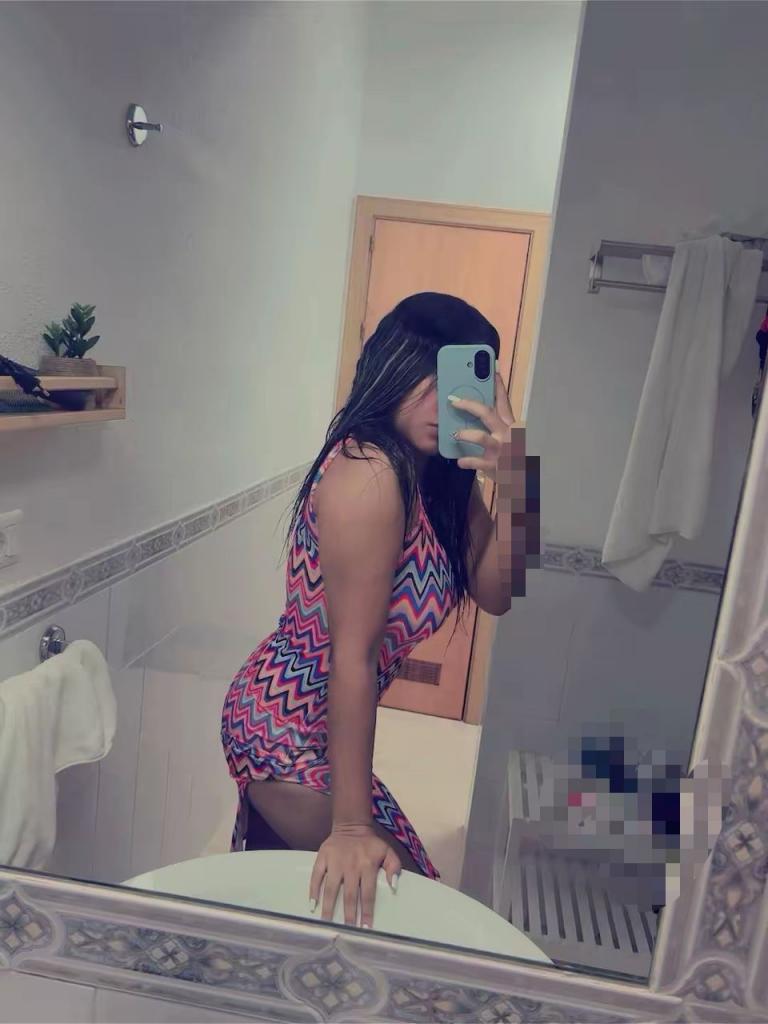 632102302: Chica busca chico en Sevilla