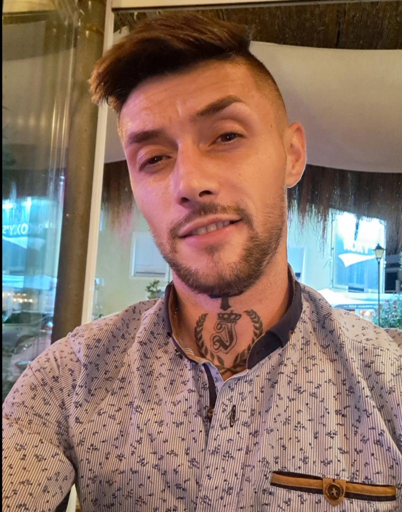 Chico busca chica en Mallorca: 