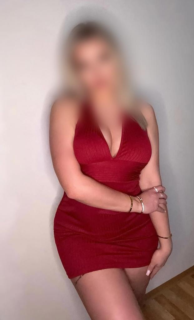 672962132: Chica busca chico en Cantabria