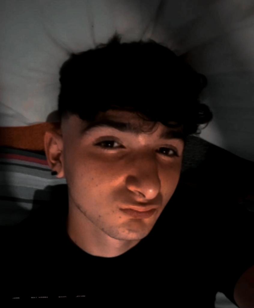 637131337: Chico busca chica en Almería