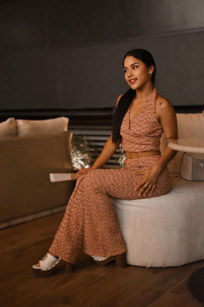 633974246: Chica busca chico en Alicante