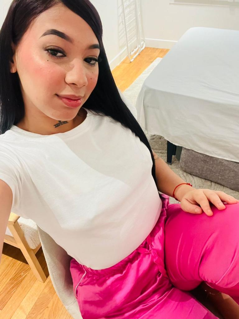 632282487: Chica busca chico en Barcelona