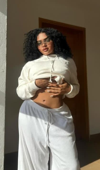 742082911: Chica busca chico en Murcia