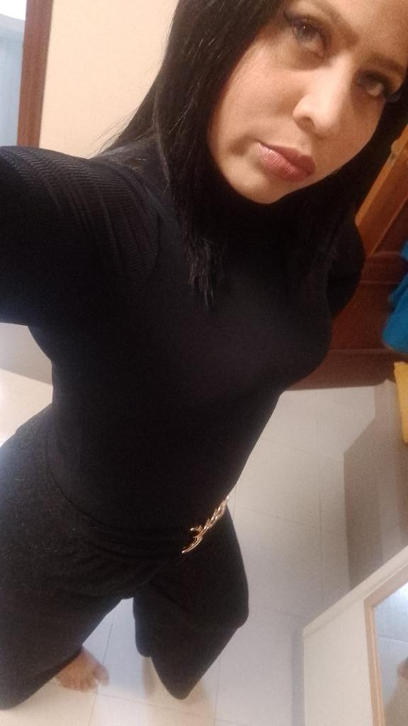 Chica busca chico en Almería: 