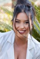 631133844: Chica busca chico en Gerona