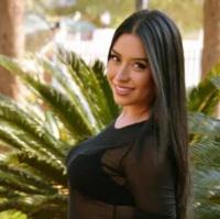 631133844: Chica busca chico en Gerona