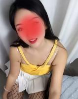 613548013: Chica busca chico en Gerona