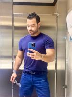 647802113: Chico busca chica en Madrid