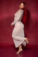 677881386: Chica busca chico en Sevilla