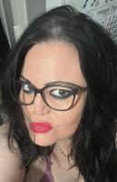 644583829: Chica busca chico en Sevilla