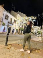 643652310: Chica busca chico en Málaga