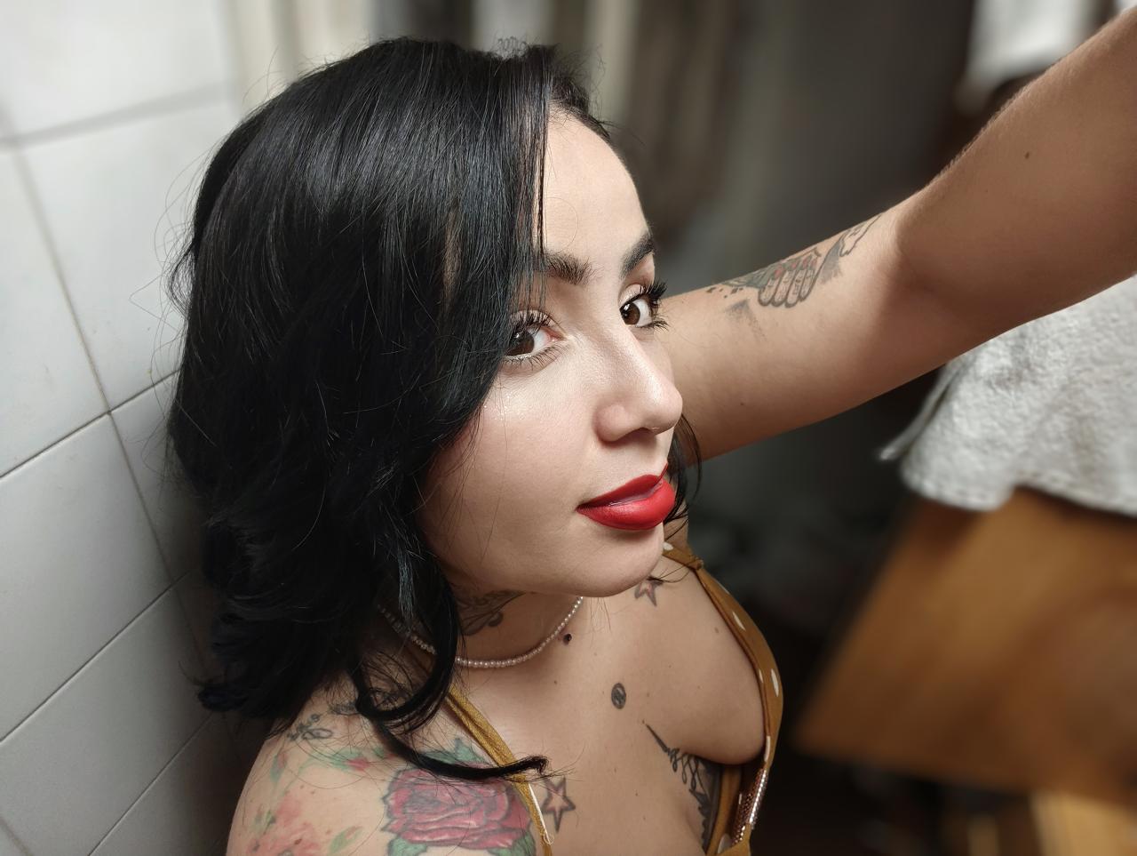 612278770: Chica busca chico en Barcelona