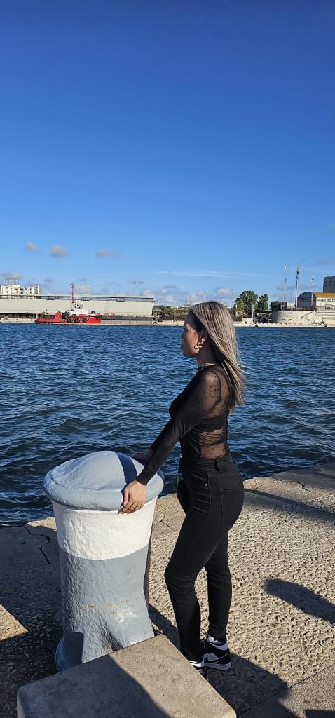 610411273: Chica busca chico en Jaén