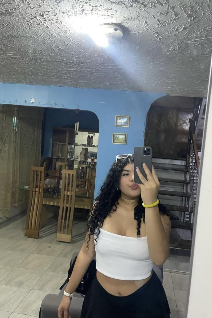 641297337: Chica busca chico en Valencia