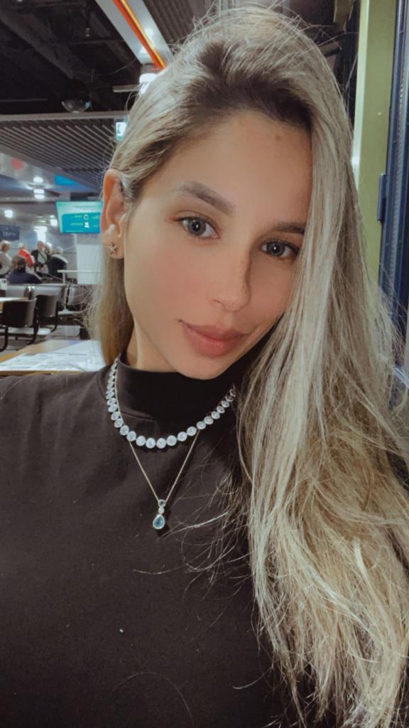 673546210: Chica busca chico en Mallorca