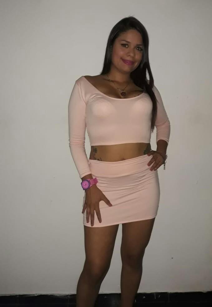 613617404: Chica busca chico en Almería