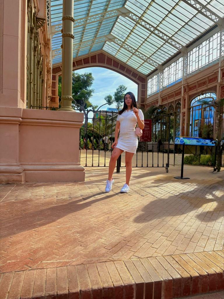 613664223: Chica busca chico en Madrid