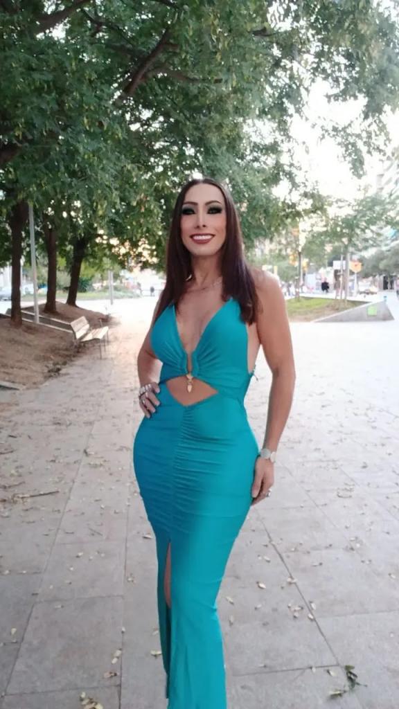 667054614: Transexual en Barcelona