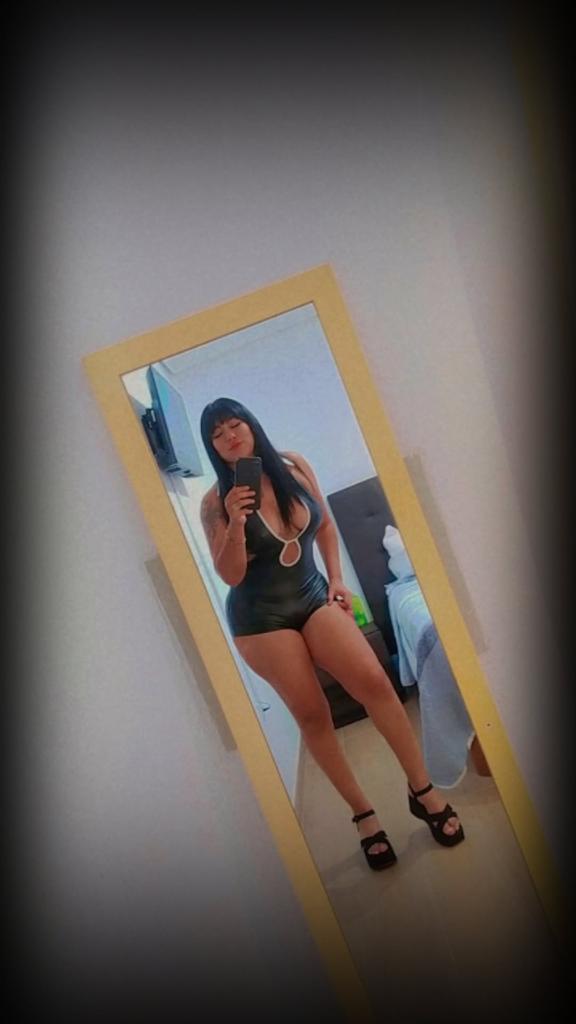 607292802: Chica busca chico en Sevilla