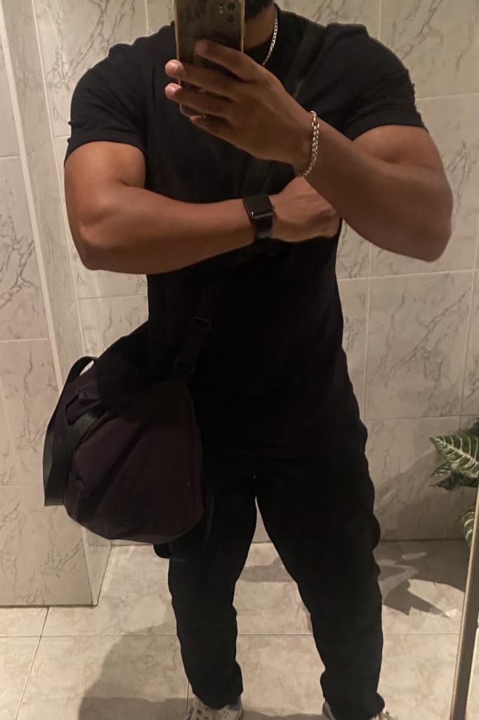 Chico busca chica en León: 