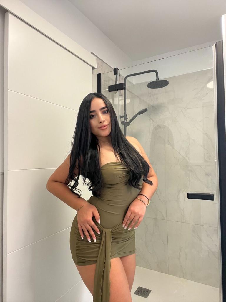 645030338: Chica busca chico en Tenerife