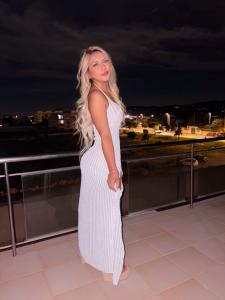 613300551: Chica busca chico en Ibiza