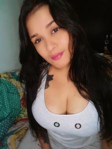 691155541: Chica busca chico en Sevilla