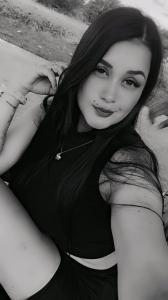 691155541: Chica busca chico en Sevilla