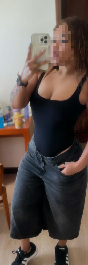 631022540: Chica busca chico en La Coruña