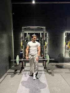 613875975: Chico busca chica en Alicante