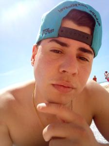 697695860: Chico busca chica en Asturias