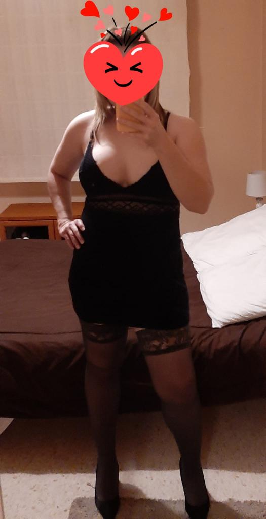 643710494: Chica busca chico en Sevilla