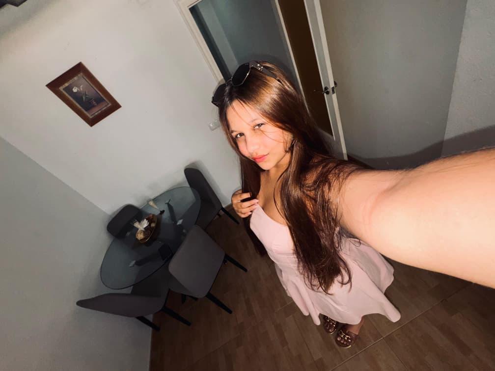 Chica busca chico en Valencia: Chica busca chico