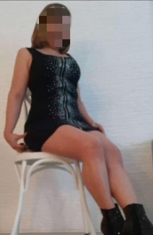 985223386: Chica busca chico en Asturias