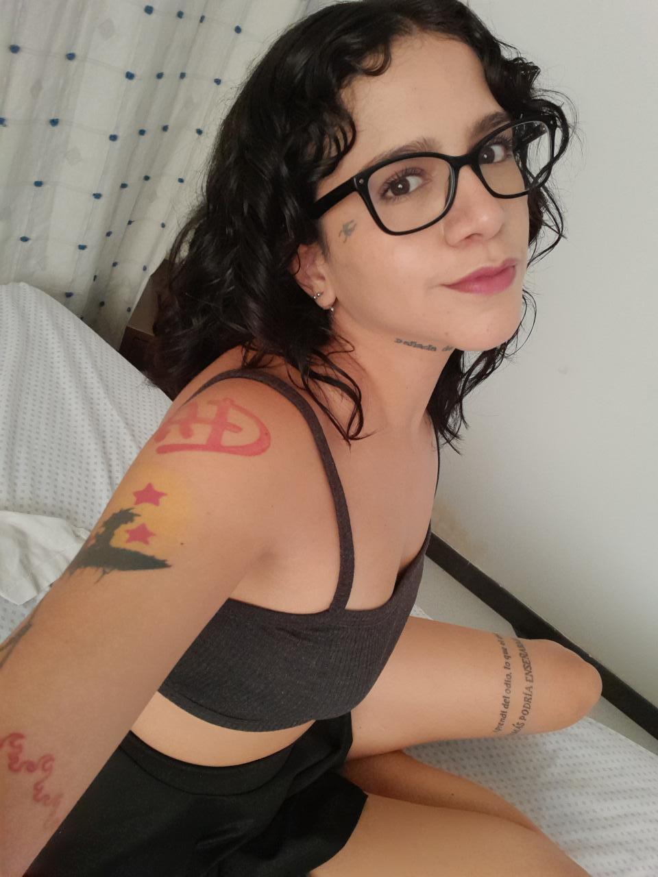 607690245: Chica busca chico en Zaragoza