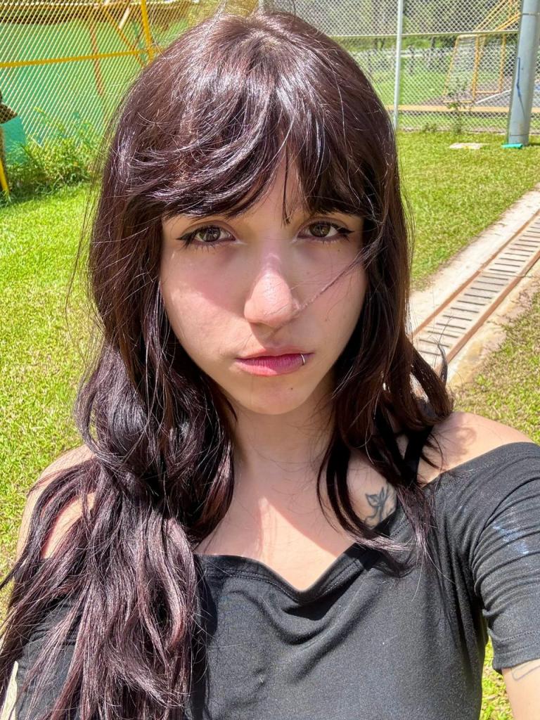 613797716: Chica busca chico en Madrid