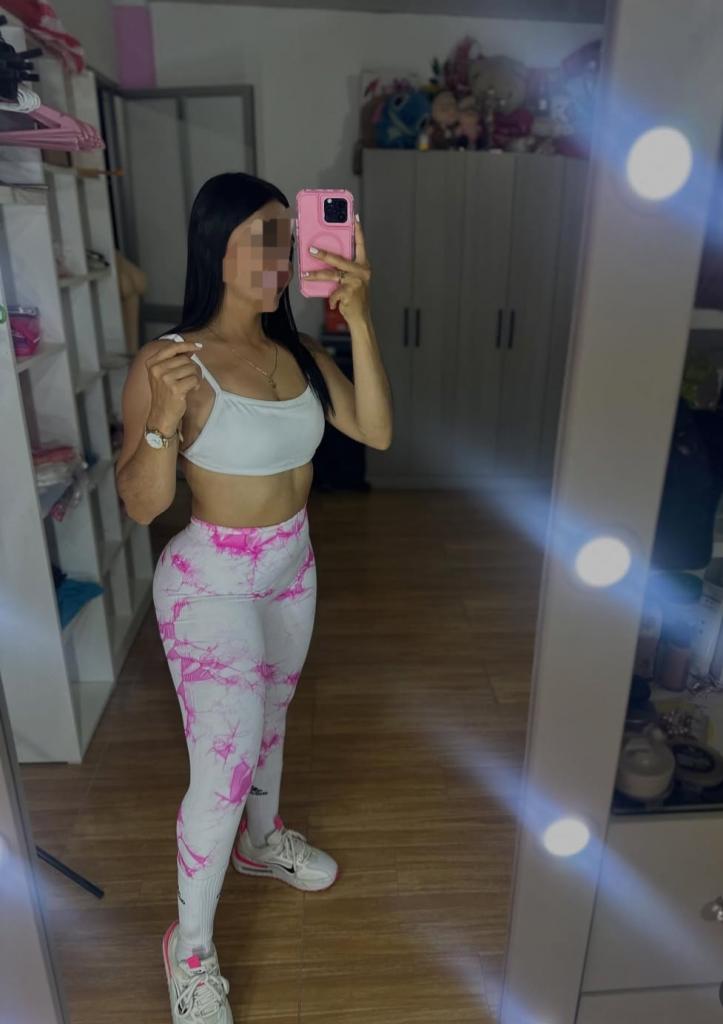 641904488: Chica busca chico en Burgos