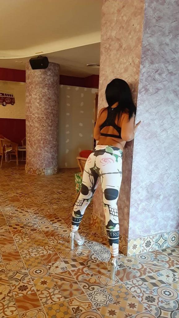 641993202: Chica busca chico en Cádiz