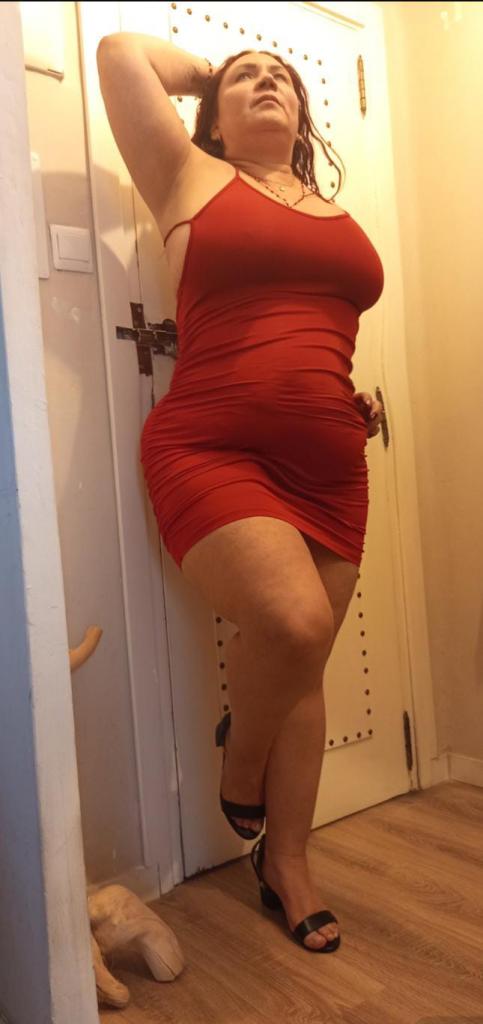 640956414: Chica busca chico en Valencia