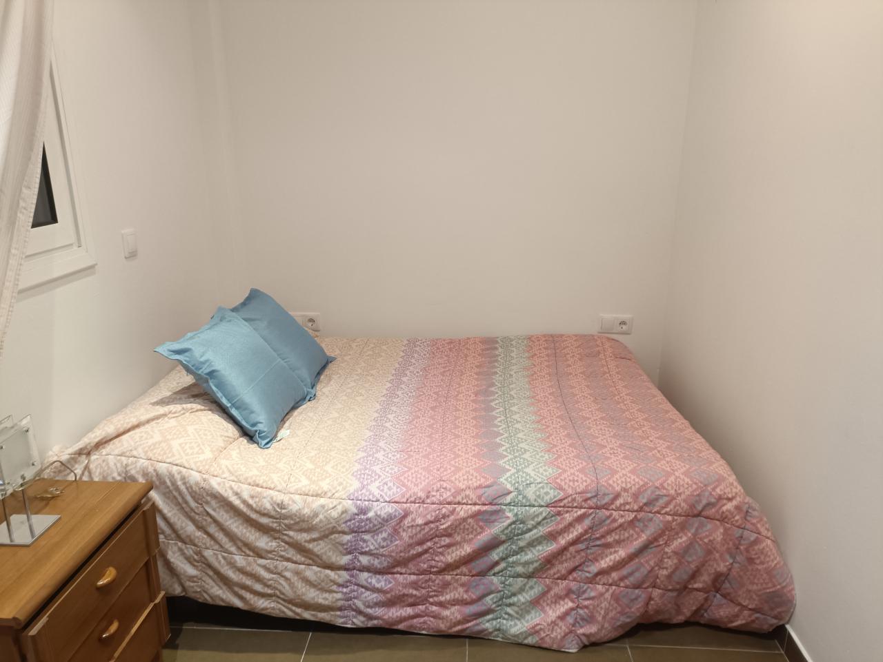 637421185:  en Barcelona