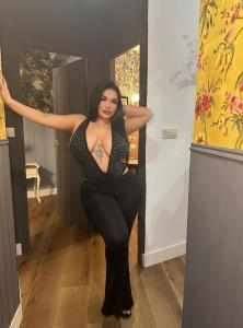 624763201: Chica busca chico en Navarra