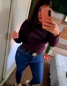 644229492: Chica busca chico en Badajoz
