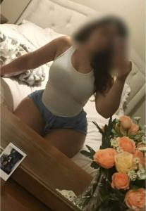 614292184: Chica busca chico en Barcelona
