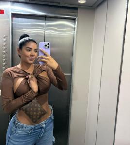 664189895: Chica busca chico en Madrid