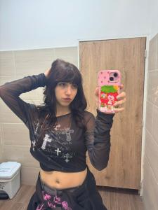 613797716: Chica busca chico en Madrid